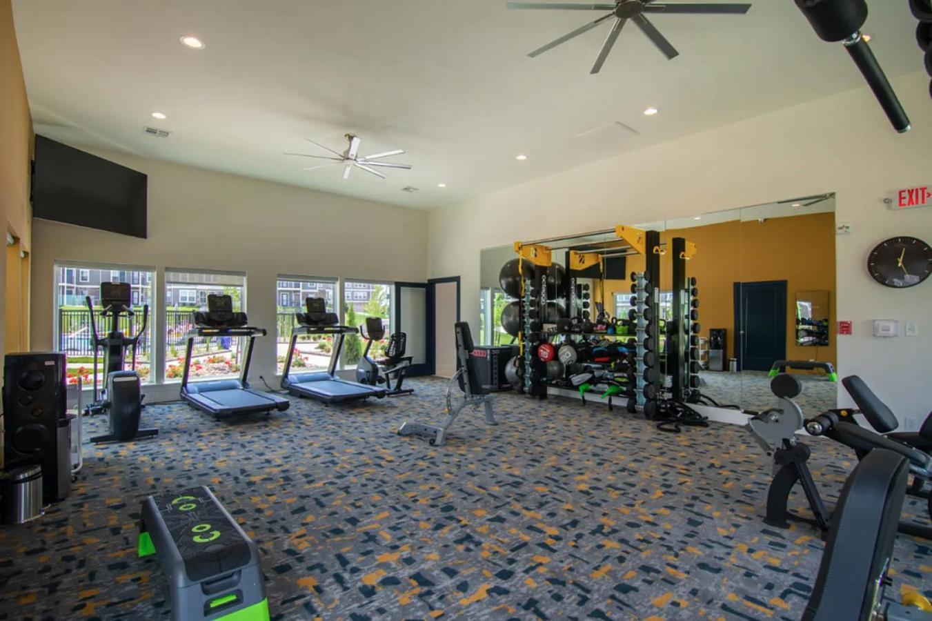 Landing At Center 301 - 2 Bedrooms In Belton エクステリア 写真